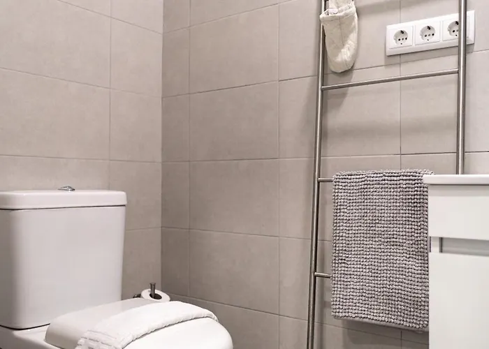 Bella Gaia - Local Guest house